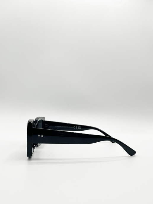 Oversized Square Frame in Black