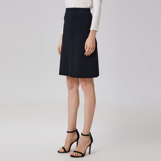 Minimalist trapeze skirt - Image 4