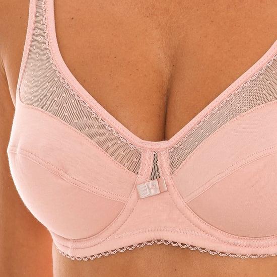 Generous 00ASF women's underwire bra with micro tulle detail provides support and elegance with a feminine design