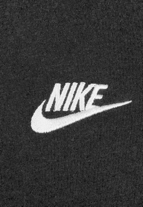Camiseta Nike Sportswear Club para hombre en negro - Image 4
