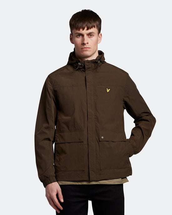 Parka verde oliva con capucha de la marca Lyle & Scott - Image 1