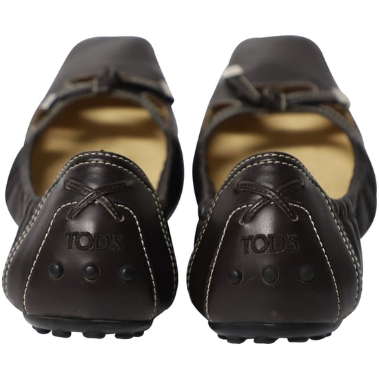 Tod's Bow Scrunch Ballet Flats in Black Leather - Image 4