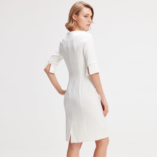 Short dress with contracted stitching - Image 3