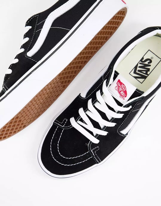 Zapatillas Vans Sk8-Low para mujer en negro - Image 4