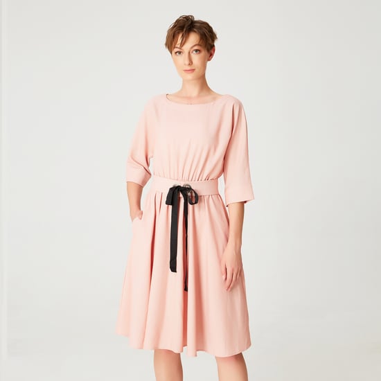 Robe évasée à large ceinture - Image 1