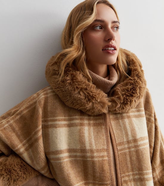 Fur Trim Check Longline Cape - Image 3