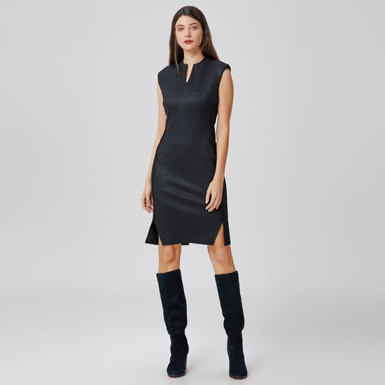 V-neck tailor fitted dress - Image 1
