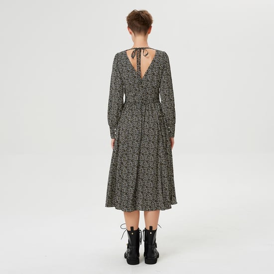 Fitted blouse dress with liberty print and plunging neckline on the back - Image 2