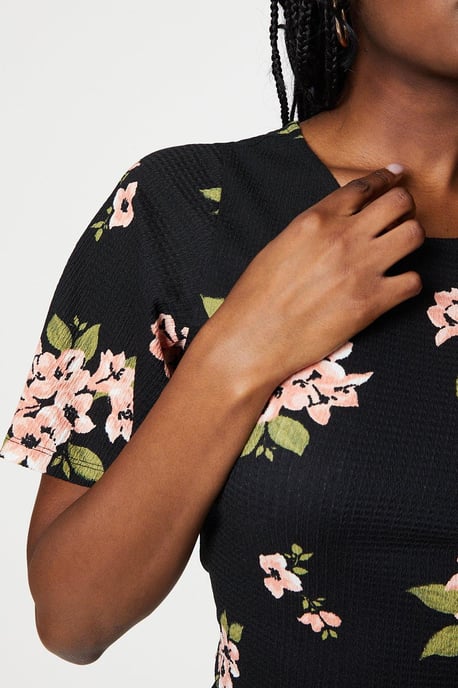 Crew Neck Flutter Sleeve Top - Image 4