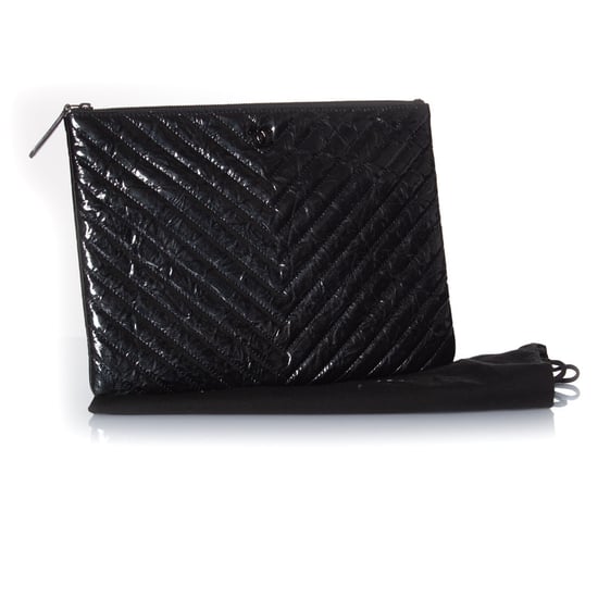 patent leather chevron zip O case - Image 3