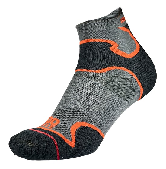1000 Mile - Calcetines acolchados de doble capa Fusion para hombre - Negro / Naranja - Image 1