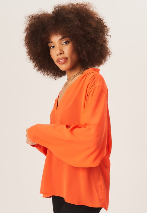 Blusa Soberanamente Amplia de Chifón Texturizado - Image 3