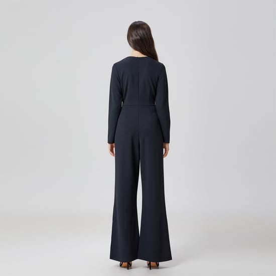 V-Cleavage jumpsuit - Image 5