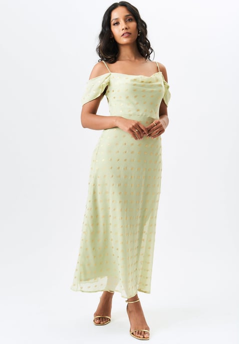 Vestido largo metalizado con mangas caídas y cuello vuelto - Image 1
