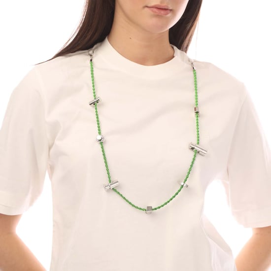 Camiseta de cuello redondo STOPPERS de color liso con cadena extraíble en blanco - Image 3