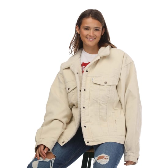Women's Levis Plus 90s Sherpa Trucker Jacket in Cream