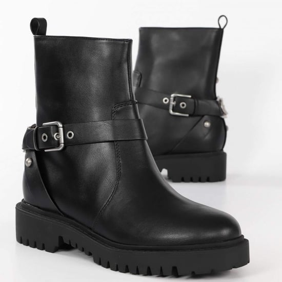 Botines Guess para mujer con logo metálico grande - Image 2