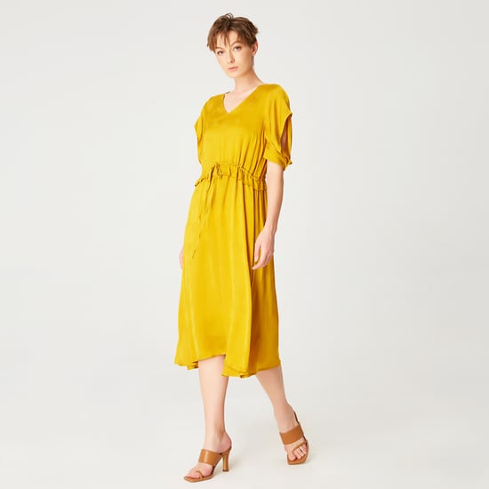 V-neckline midi dress with drawstring belt