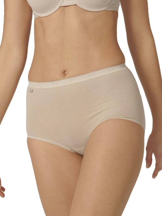Basic+ Maxi 3 Pack Briefs - Image 1