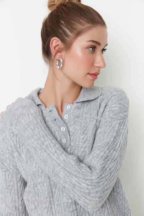 Trendyol Women Sweater Regular fit - Image 3