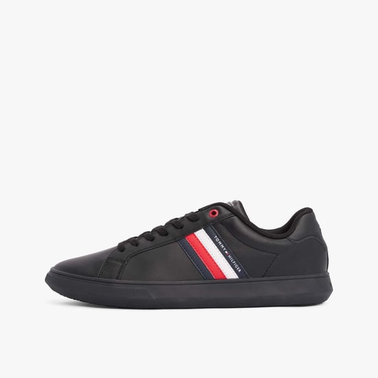 Zapatillas de cuero esenciales Tommy Hilfiger para hombre en negro - Image 3