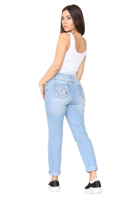M&Co Jeans Mom de Pierna Recta y Talle Alto para Mujer - Image 2