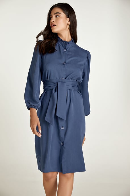 Vestido índigo de manga larga con cinturón en Tencel - Image 3