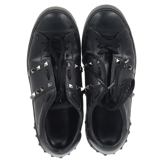 Valentino Garavani Rockstud Lace-Up Sneakers in Black Calfskin Leather - Image 3