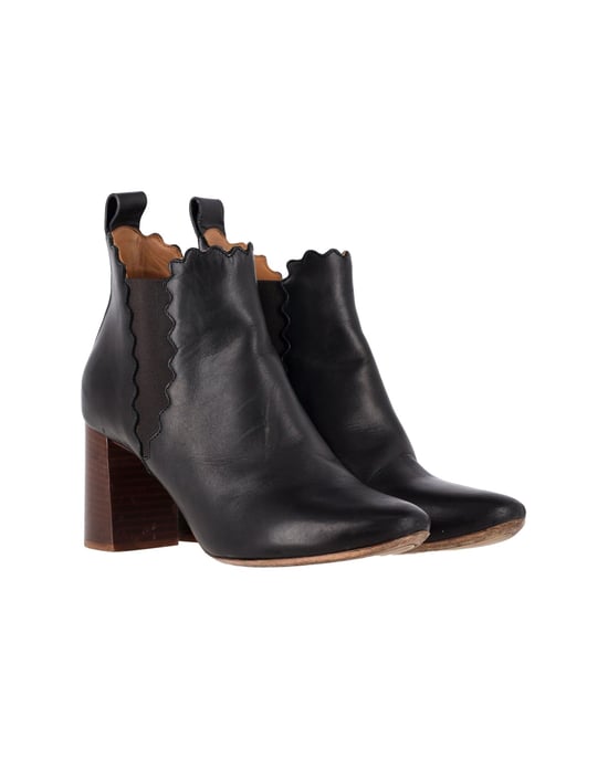 Chloé Scalloped Chelsea Boots in Black Leather - Image 3