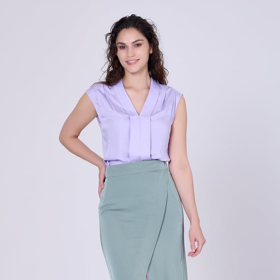 Sleeveless blouse with wide flat collar - Image 4