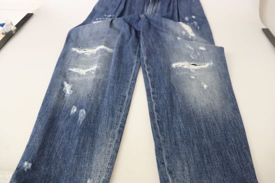 Pantalones de mujer de corte holgado de talle alto en azul lavado de Dolce & Gabbana - Image 4