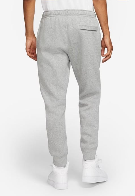 Joggers Nike Sportswear Club Fleece Grises - Image 2