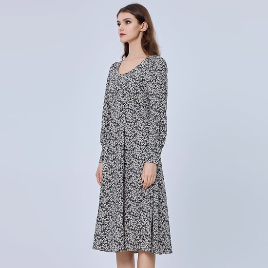 Midi tea dress with Liberty print - Image 2
