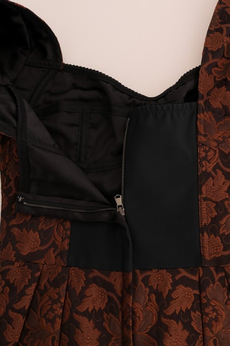 Vestido A-Line de Brocado Floral en Negro y Marrón de Dolce & Gabbana - Image 5