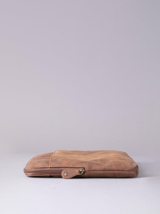 Hunter Leather Laptop Sleeve in Tan