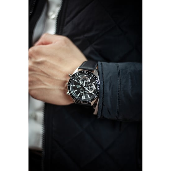 Casio Edifice Men's Black Watch EFV-620L-1AVUEF - Image 4