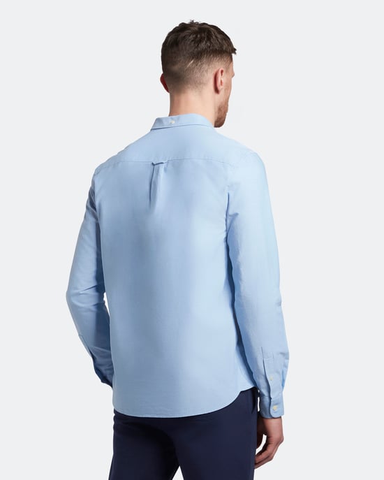 Camisa Oxford de ajuste regular ligera en azul de Lyle & Scott - Image 3
