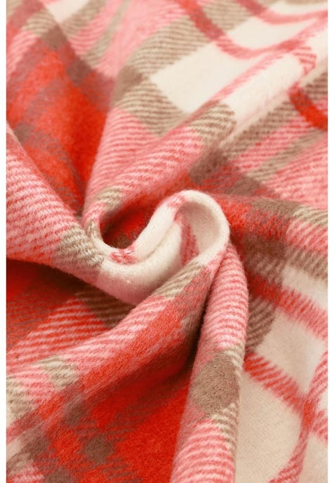 Chaqueta tipo shacket de mujer con mangas de sherpa y estampado de cuadros en rojo - Image 5