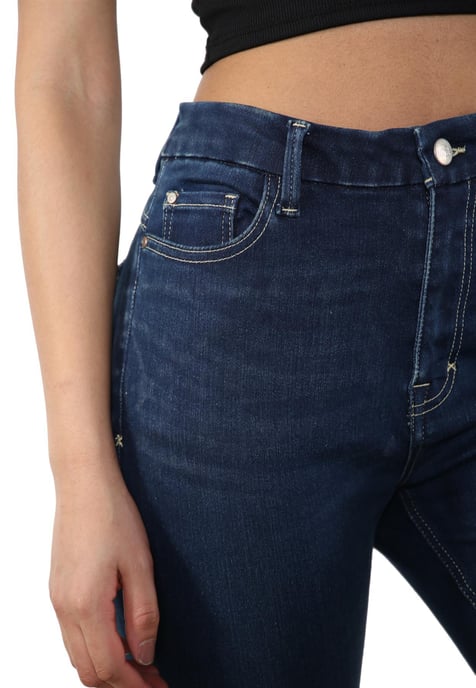 MYT Shorts De Mezclilla De Talle Alto Magic Shaping Azul Mujer - Image 5