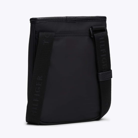 Bolso Cruzado Negro con Logo de Tommy Hilfiger - Image 3
