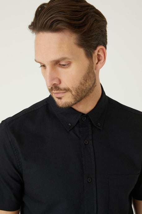 Black Short Sleeve Oxford Shirt - Image 2