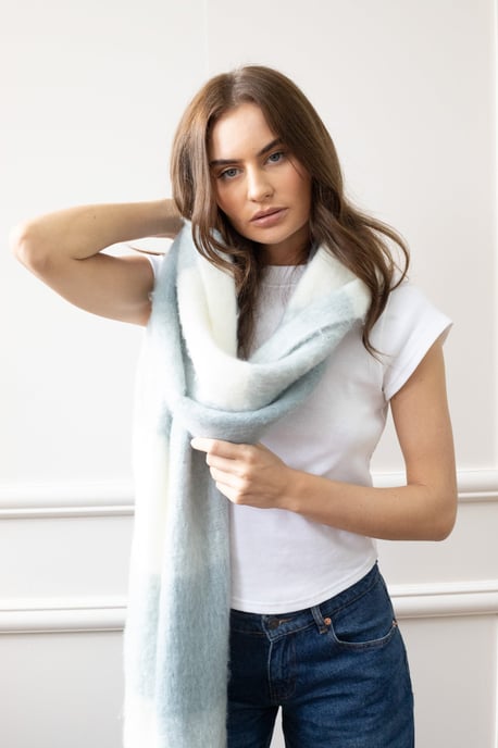 Chunky Grey and White Check Scarf