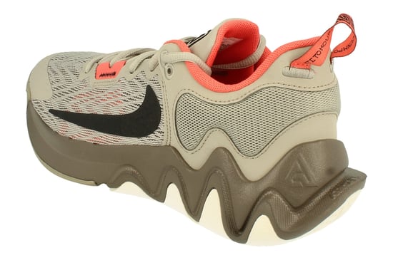 Nike Giannis Immortality 2 Mens Basketball Brown Trainers - Image 2
