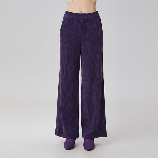 Velvet straight pants - Image 2