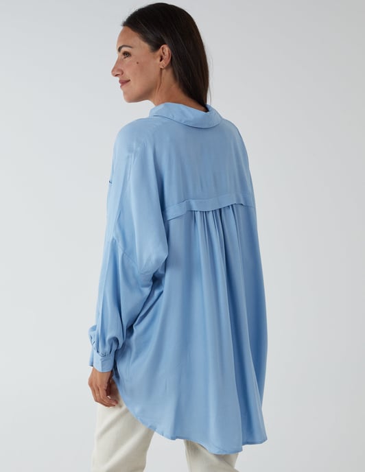 ARIYAH - Oversized Shirt