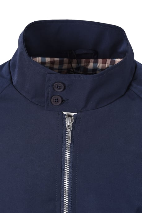 Chaqueta Hydro Active Scutum de Aquascutum en Azul Marino - Image 2