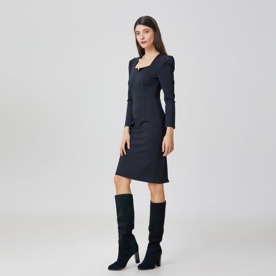 Puffy sleeves fitted dress - Image 2
