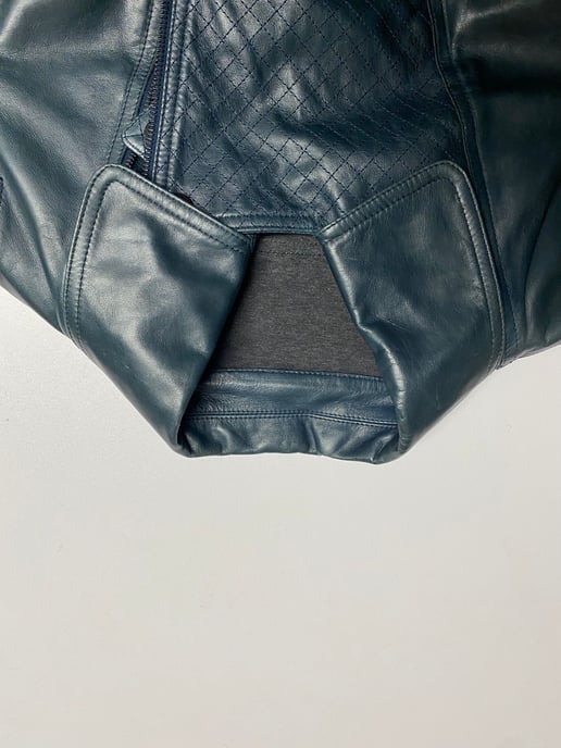 Chanel Motor Jacket in Green Leather - Image 3
