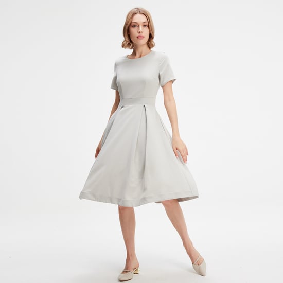 Fit-and-flare classic dress - Image 3