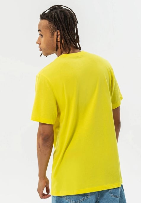 Camiseta Nike Sportswear Club para hombre en amarillo - Image 2